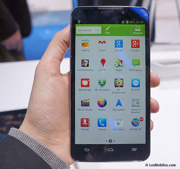 Prise en main ZTE Grand Memo : un concurrent de plus pour le Samsung Galaxy Note 2 (MWC 2013)