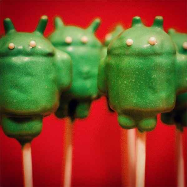 Android L : un nouvel indice montre des Bugdroid perchés sur des « Lollipop »