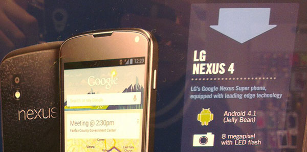 LG Nexus 4 sous Android 4.1 devanture Carephone Warehouse