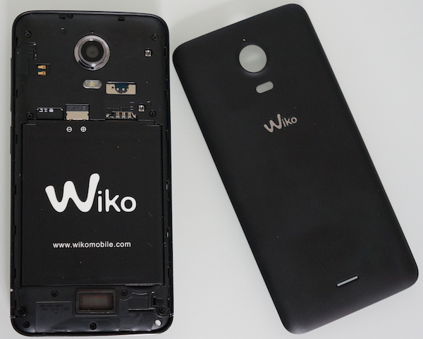 Wiko Wax accès aux ports microSIM et microSD