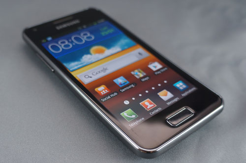 Test Samsung Galaxy S Advance : design