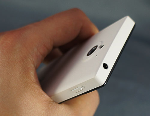 Test Sony Xperia sola : design du smartphone