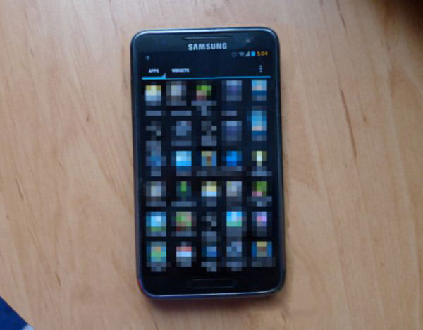 Samsung Galaxy S3 : une nouvelle photo volée d'un prototype ?