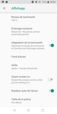 Asus ZenFone Max Pro (M1) affichage