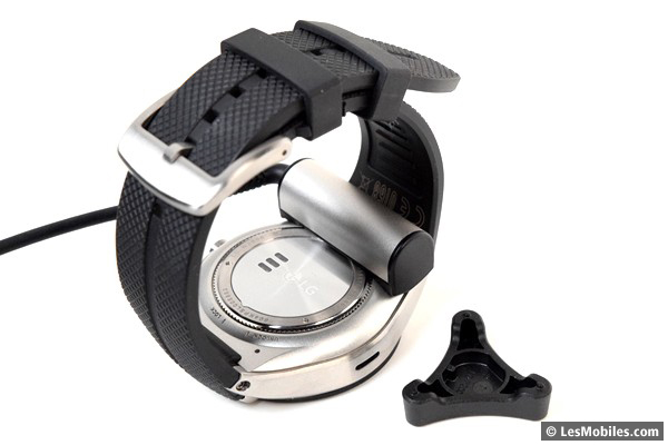 LG Watch Urbane 2 avec chargeur et clé