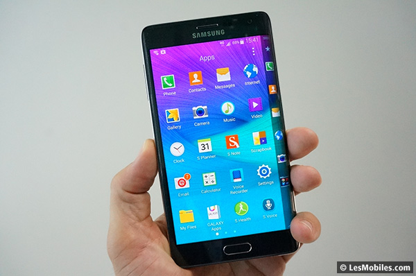 Le Samsung Galaxy Note Edge est disponible