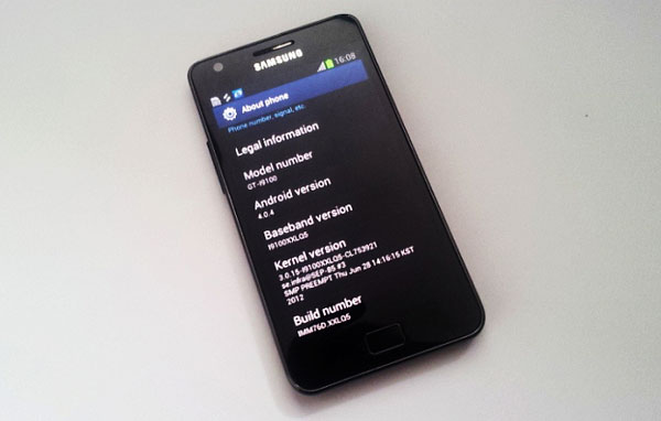 Samsung Galaxy S2 : une mise à jour Android 4.0.4 ICS officielle en fuite