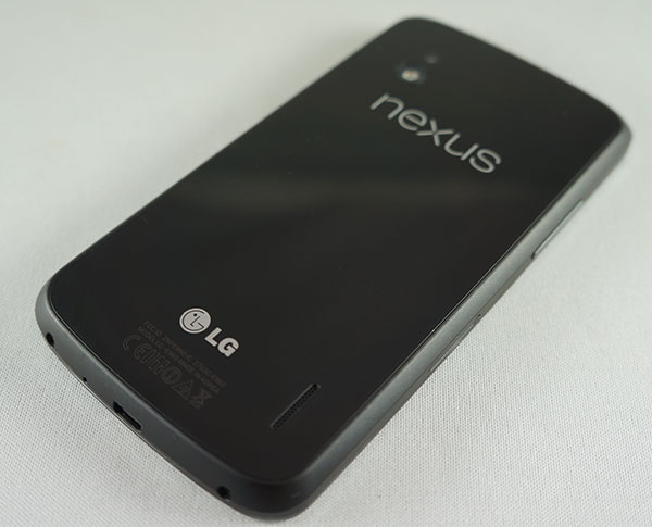 LG Google Nexus 4 : smartphone de dos
