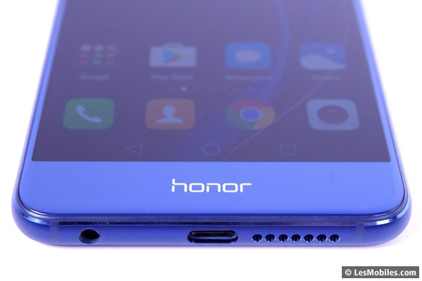 Honor 8 : port USB-C, haut-parleur et prise casque
