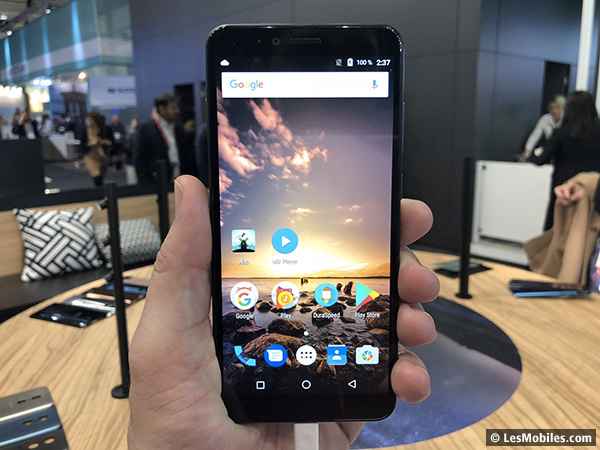 Echo présente quatre smartphones panoramiques, dont l'Horizon 2 (MWC 2018)