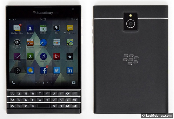 BlackBerry Passport : avant / arrière