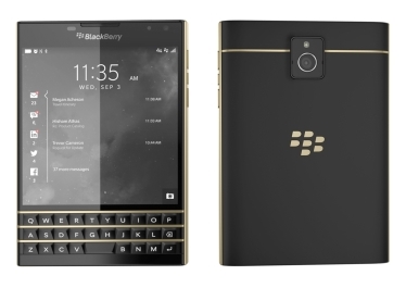 Le BlackBerry Passport Black & Gold en images !