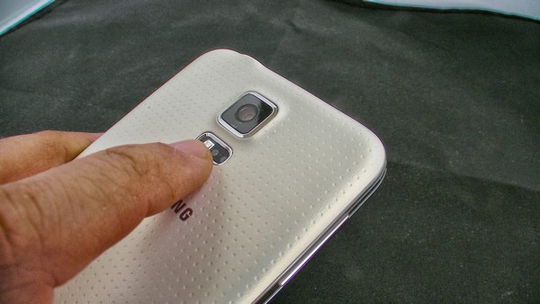 Samsung Galaxy S5 : capteur photo