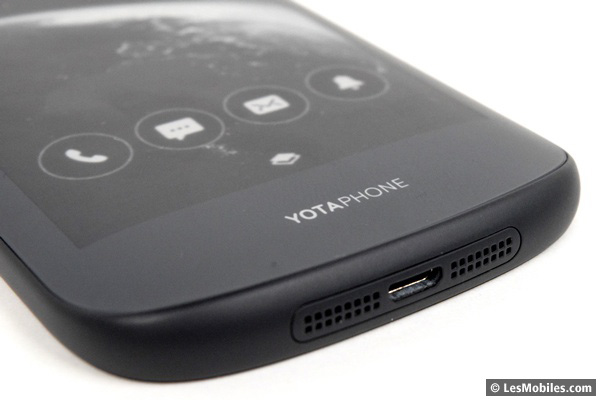 YotaPhone 2 : haut-parleur