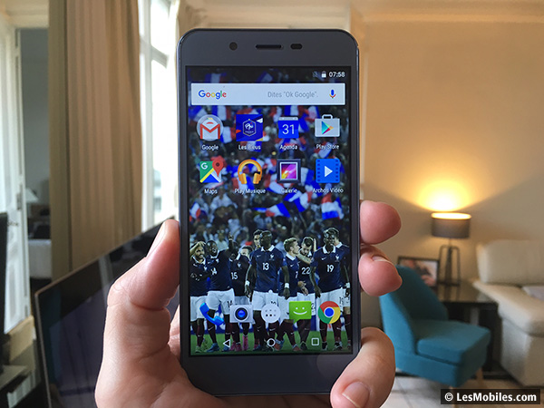 Archos : un smartphone et une tablette en édition limitée « Equipe de France »