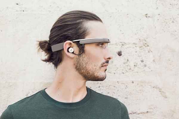 Google offre une mise à jour matérielle à ses Glass et les dote d'une oreillette