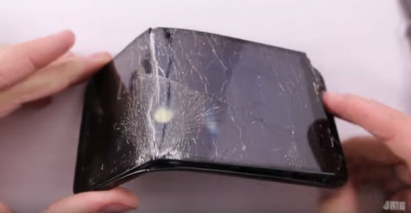 Un nouveau bendgate à l'horizon pour le Nexus 6P ?