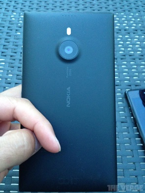 Nokia Lumia 1520 : exclusivité opérateur ou non ?