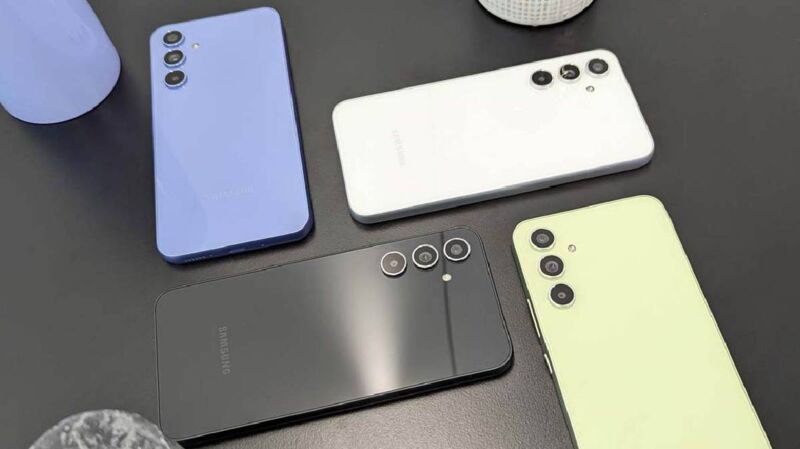 Samsung Galaxy A54 5G : ce marchand vous le propose à 335 €, plus de 160 € de moins qu'à son lancement !