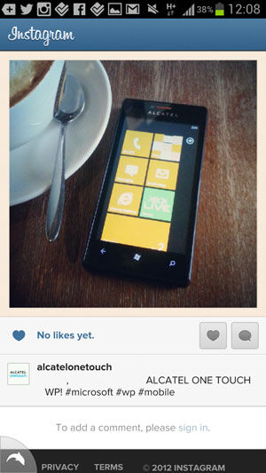 Un smartphone Alcatel sous Windows Phone 7.8 se dévoile en photo