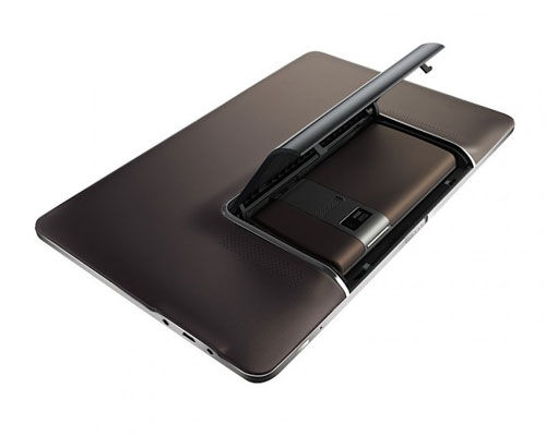 Asus fait du teasing pour son Padfone, le premier smartphone qui se transforme en tablette