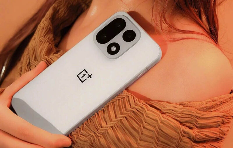 OnePlus 15