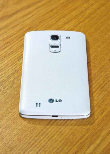 LG G Pro 2 : deux photos dévoilent le design de l'appareil
