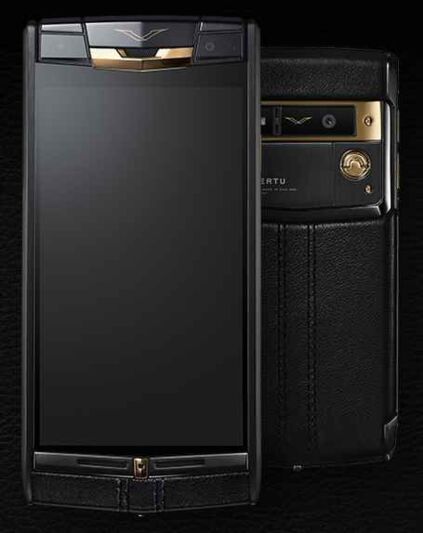 Vertu dévoile des versions plus luxueuses du Signature Touch