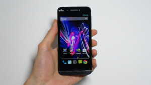 Test du Wiko Wax : il n’y a pas qu’à l’intérieur qu’il est différent !