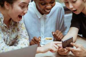 Top 3 des forfaits mobiles 80Go dès 7.99€ par mois avec Cdiscount Mobile, Bouygues Telecom et RED by SFR