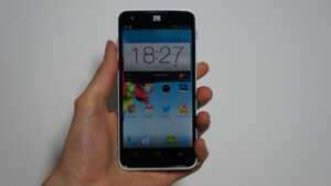 Test du ZTE Grand S Flex : une arrivée bien tardive, surtout face au Wiko Wax