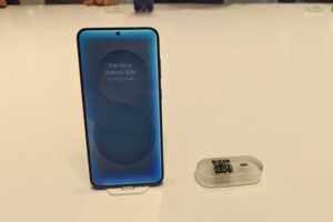 Le Samsung Galaxy S25 Plus au MWC 2025