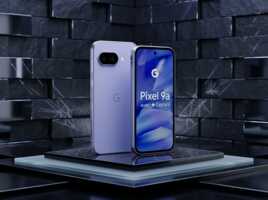 Smartphone Google Pixel 9a sur un socle devant un mur en briques sombres, éclairage studio, photographie produit.