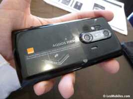 Orange baisse le prix du Sharp Aquos Phone SH80F avec écran 3D