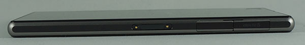 Sony Xperia Z1 : côté gauche