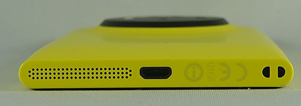 Nokia Lumia 1020 : tranche inférieure