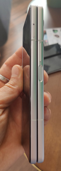 Epaisseur du Samsung Galaxy Z Fold 3