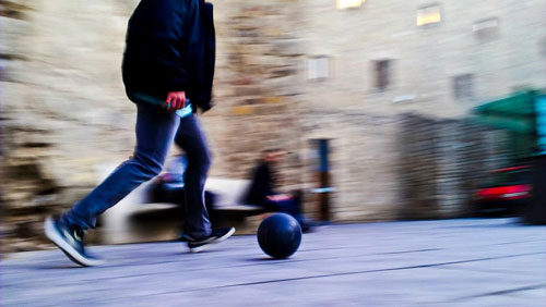 HTC One prise smartphone constructeur facebook