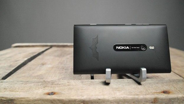 Nokia Lumia 900 édition Batman The Dark Knight Rises 900 exemplaires Angleterre