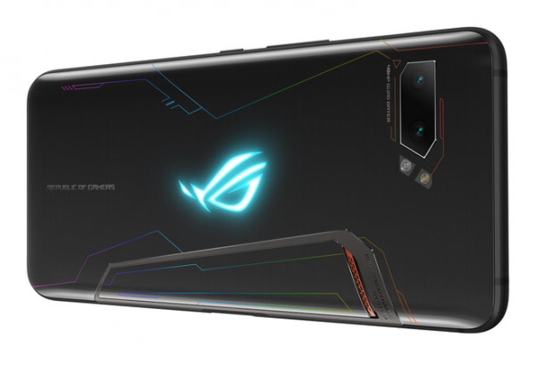 Asus ROG Phone 2 : écran HDR 120 Hz et processeur Snapdragon 855+