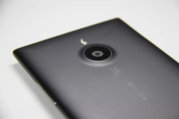 Nokia Lumia 1520 : dos