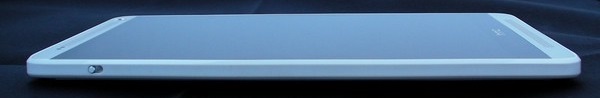 HTC One Max : côté gauche