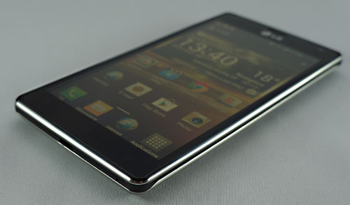 Test LG Optimus 4X HD : design smartphone