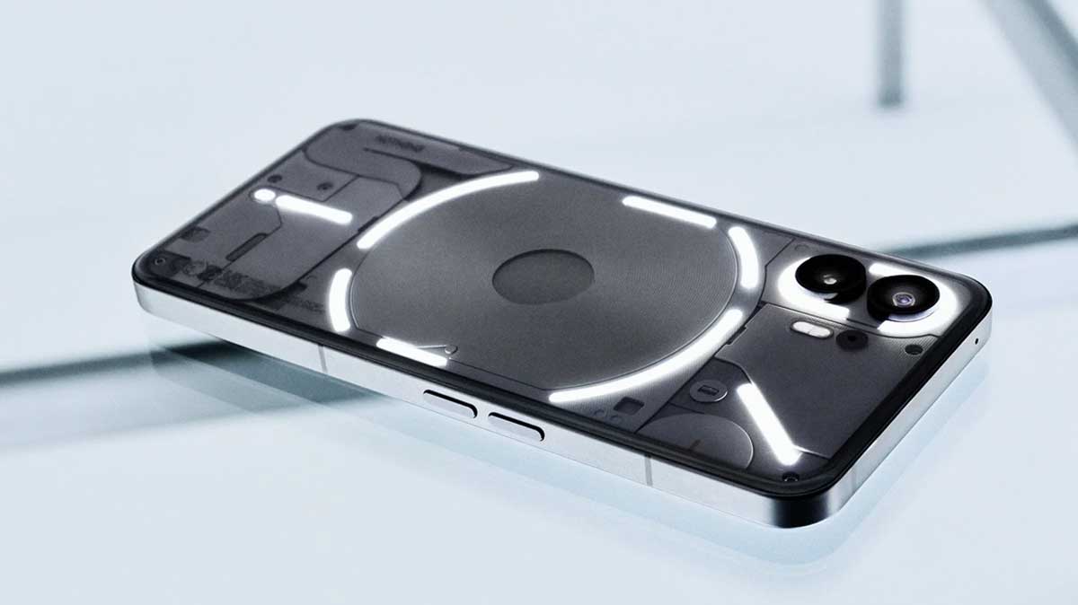 Présentation officielle du Nothing Phone (2) : un nouveau smartphone transparent plus puissant