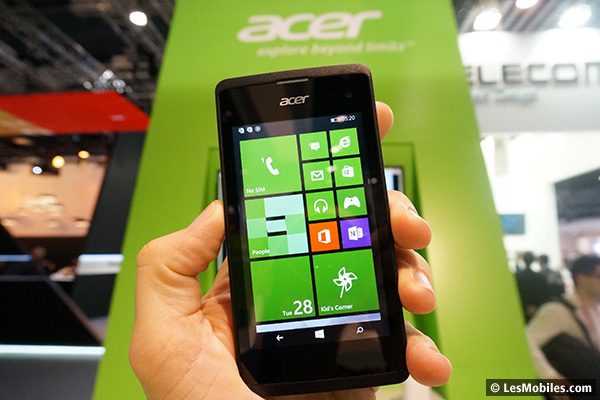 Acer de retour sous Windows Phone avec le Liquid M220 (MWC 2015)