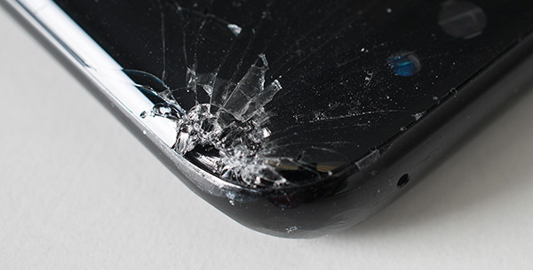 Samsung Galaxy S8 : le verre Gorilla 5 protège-t-il vraiment bien ? 