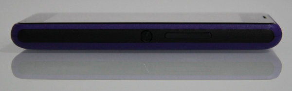 Sony Xperia E1 tranche droite