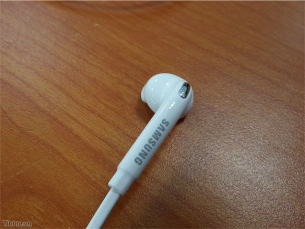 Samsung Galaxy S6 / S6 Edge écouteurs leak
