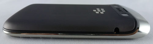 test blackberry bold 9790 côté gauche du smartphone