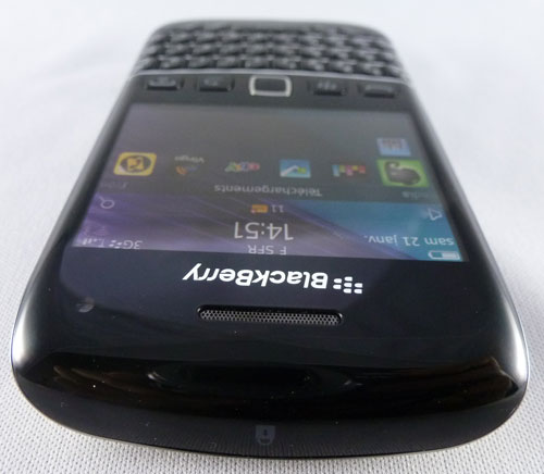 test blackberry bold 9790 côté haut du smartphone